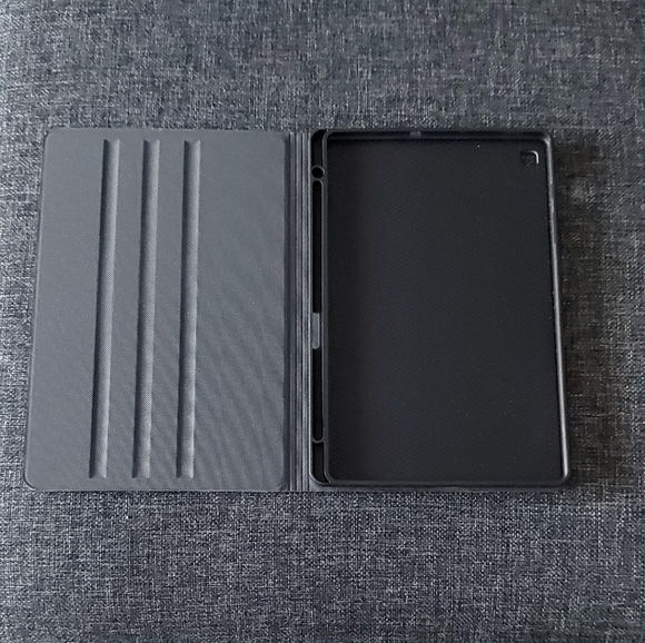 Taylor Swift Pink and Black iPad Cover - Picture 2 of 4